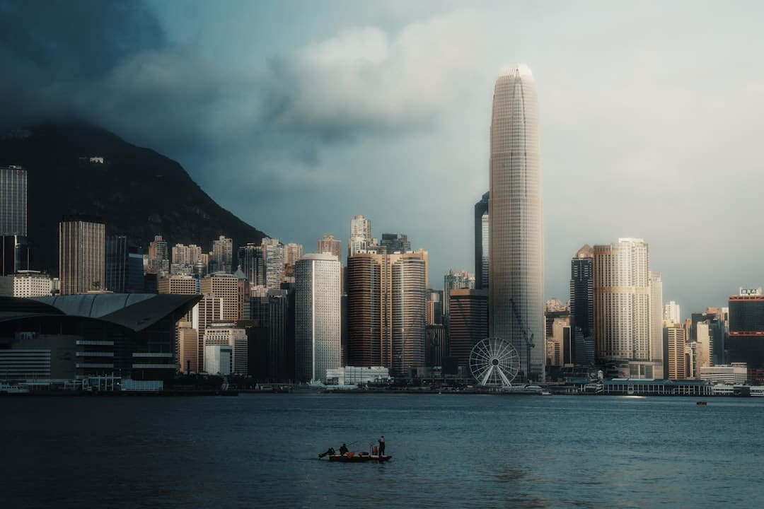 极兔市值赶超京东物流,满帮挺进前三,闪送缩水超60%,物流科技重构资本叙事